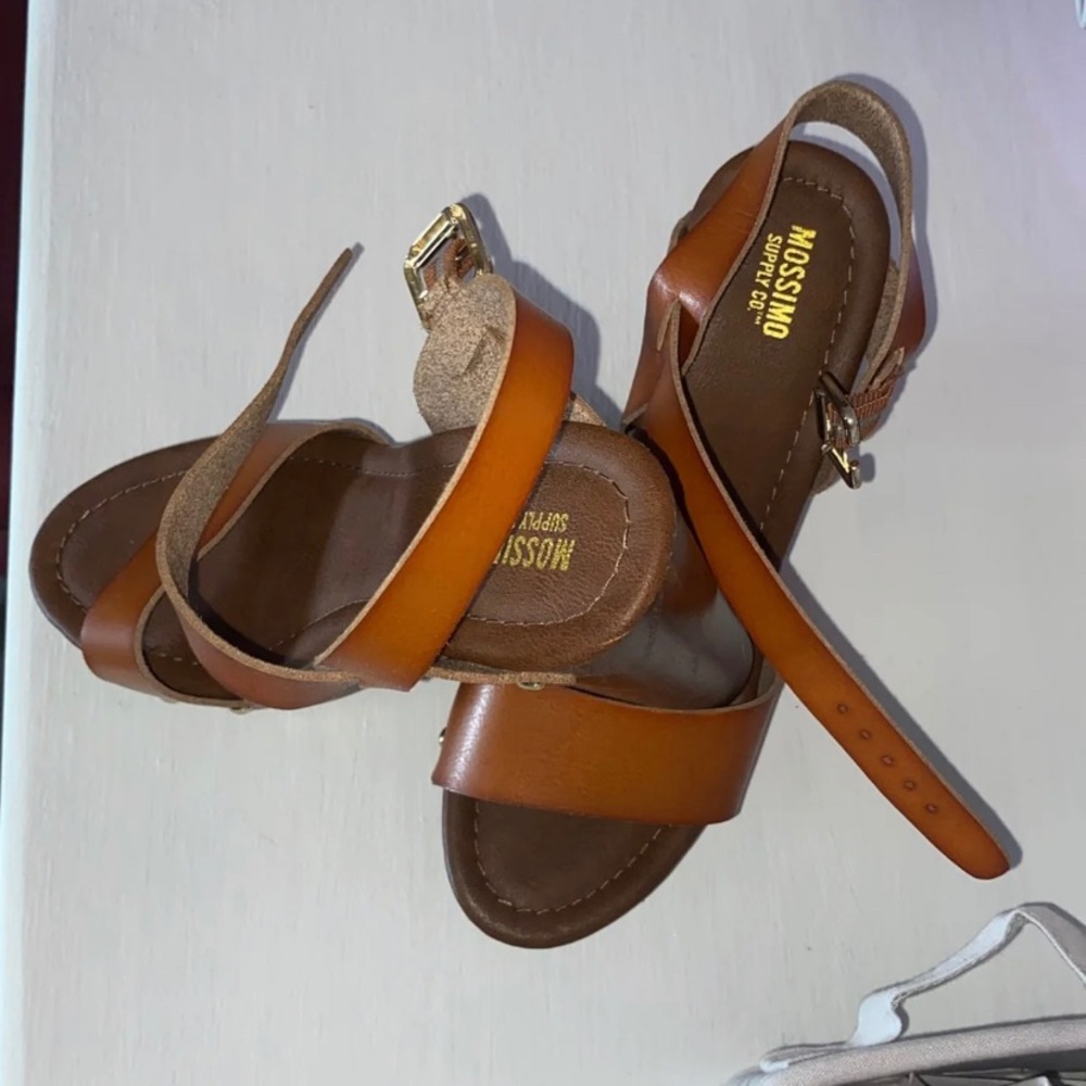 Mossimo heels - Picture 3 of 4